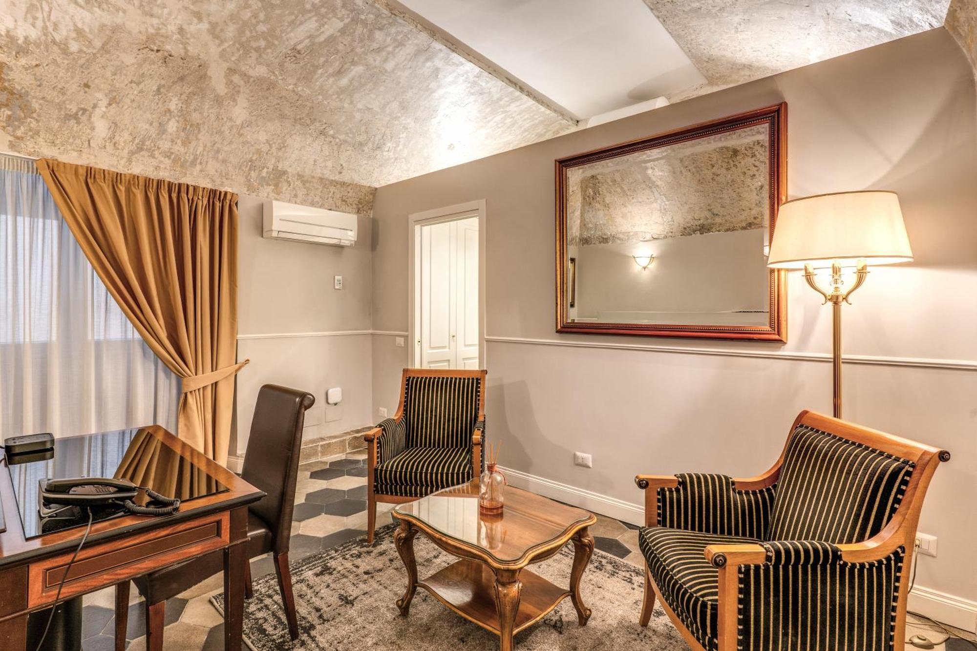 Hotel Eitch Borromini Palazzo Pamphilj Esterno foto